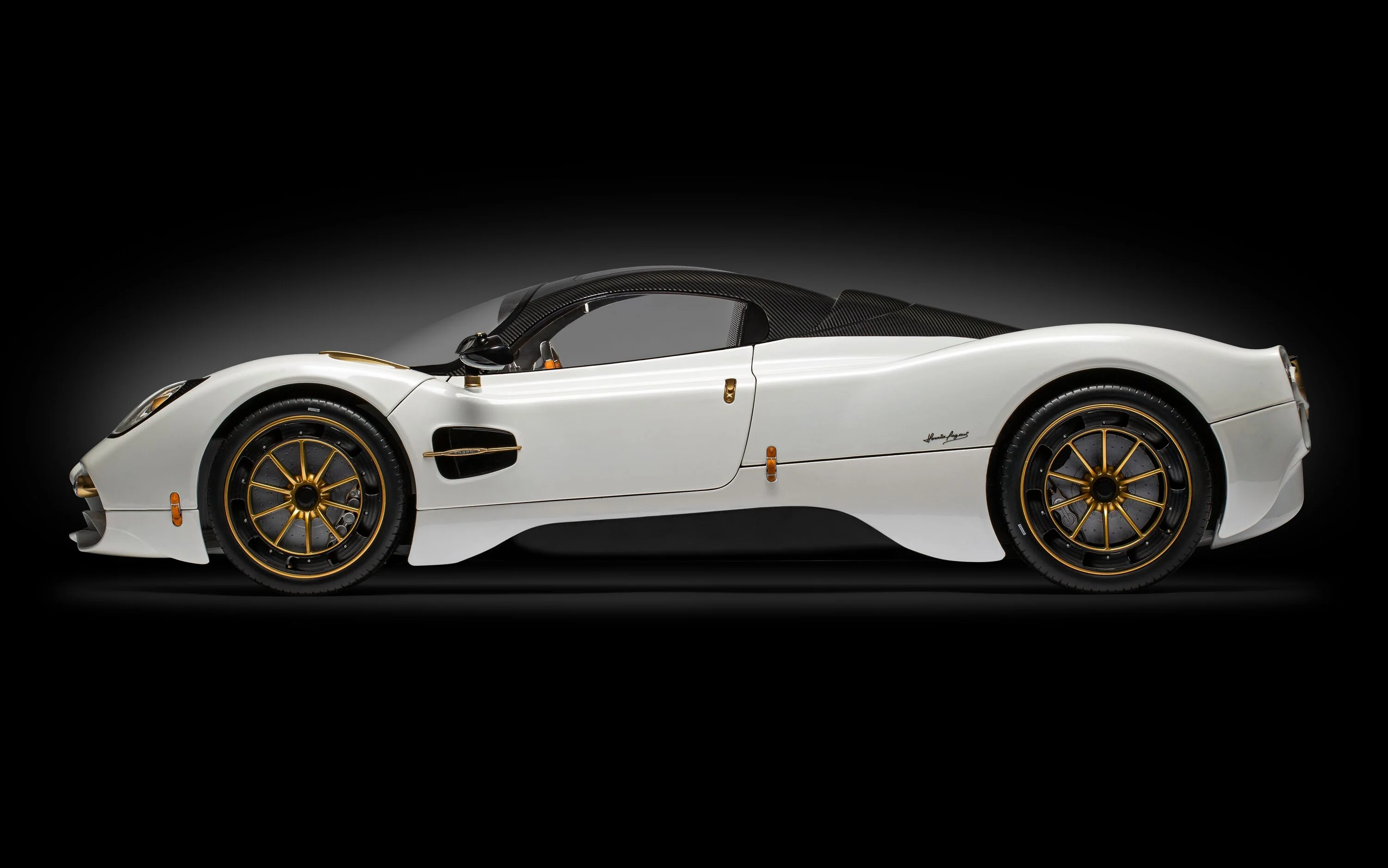 Pagani Utopia Coupé – Bianco Perla - Image 3