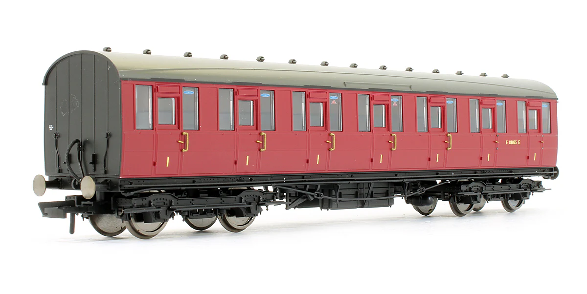 Pre-Owned BR Gresley Suburban 1st Class Coach 'E81025E' - Image 2