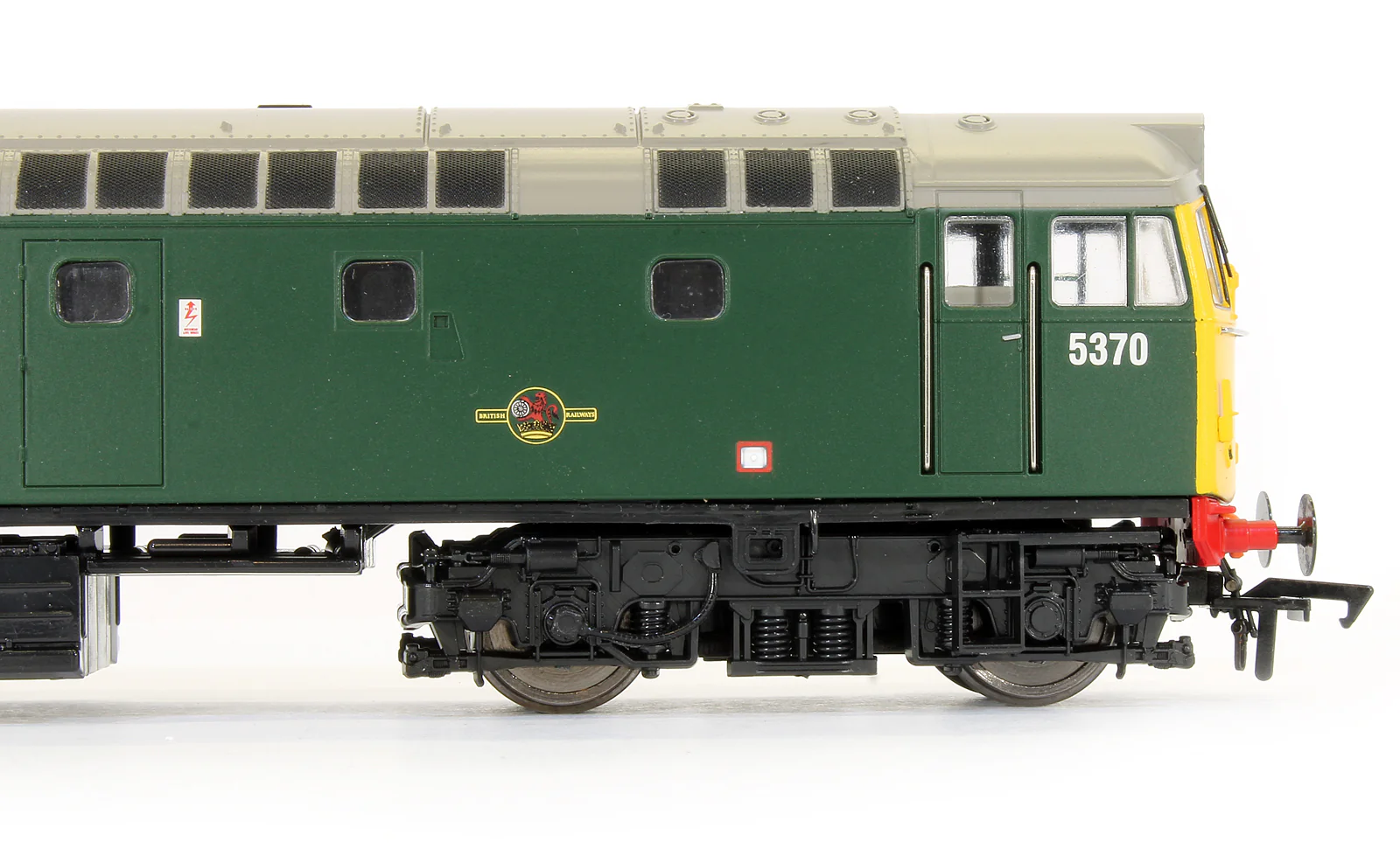 Pre-Owned Class 27 5370 in Green With Full Yellow Ends (no boiler tanks) Diesel Locomotive - Image 4