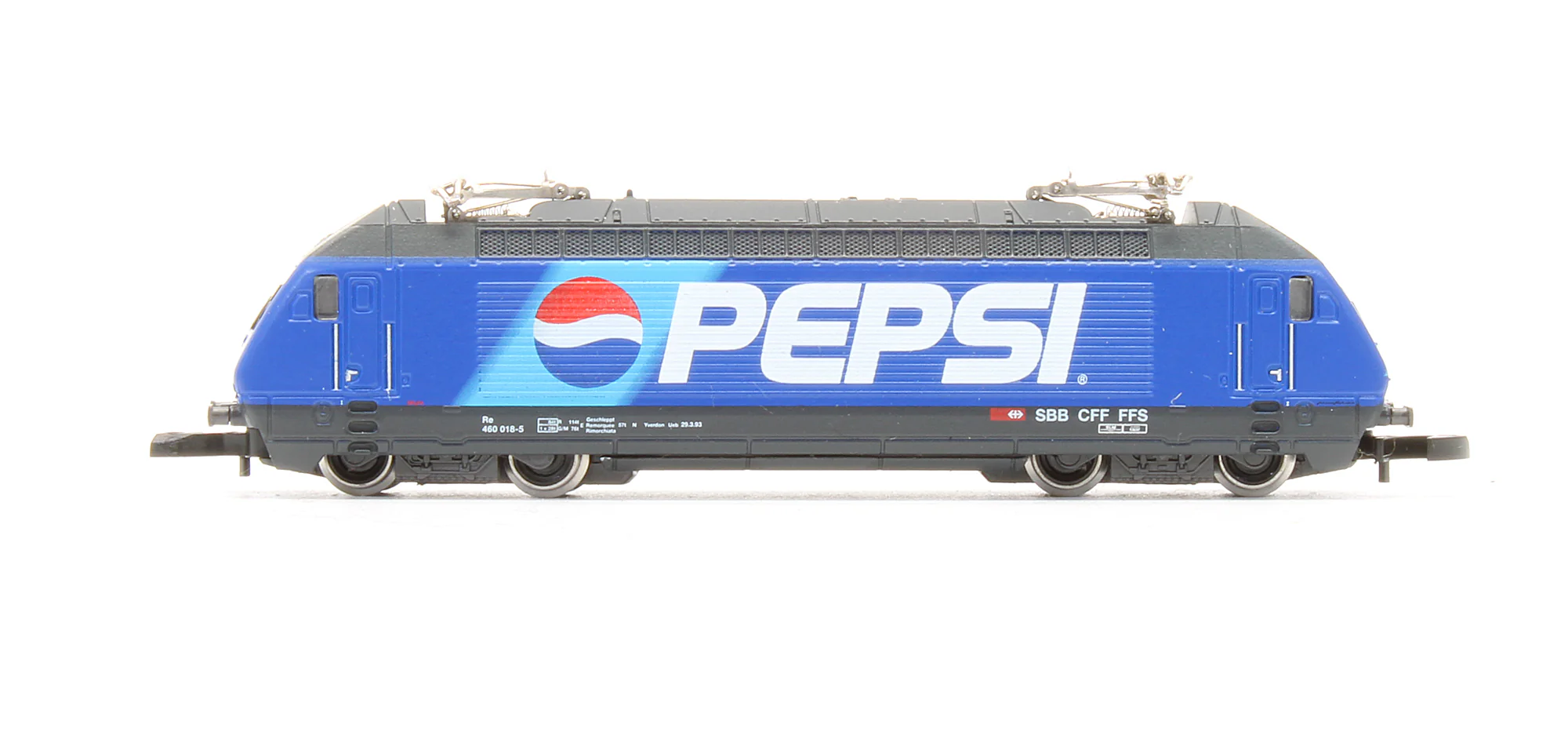 Pre-Owned Re 460 018-5 'Pepsi' Electric Locomotive - Image 3