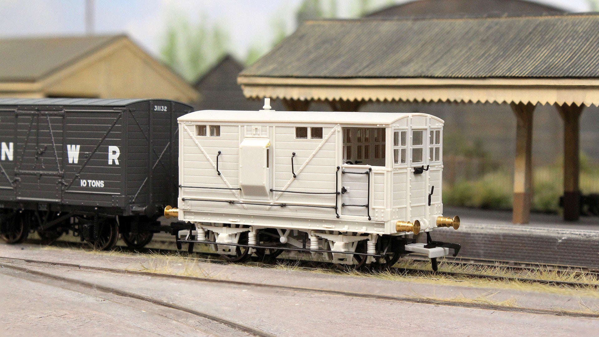 LNWR D17b Brake - BR No.M280844 - Image 4