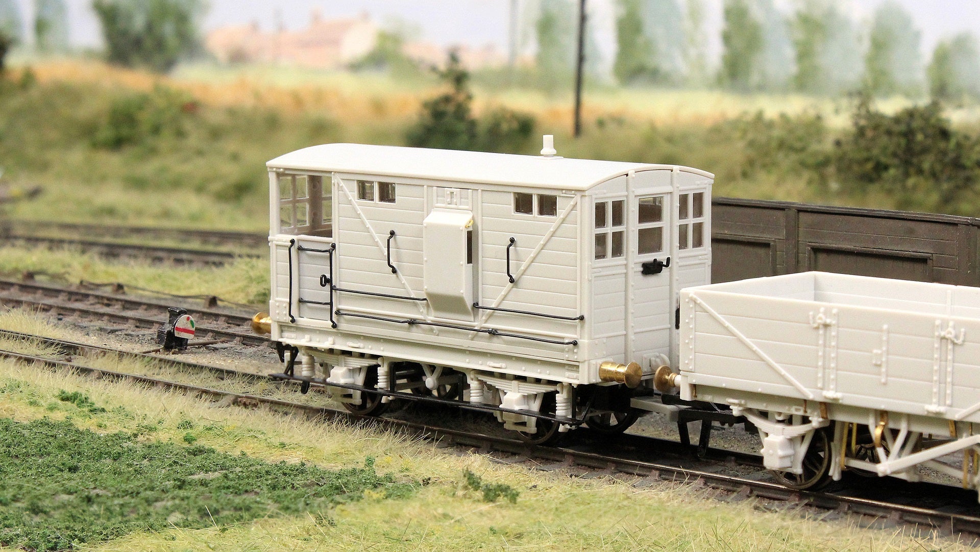LNWR D17b Brake - BR No.M280844 - Image 5