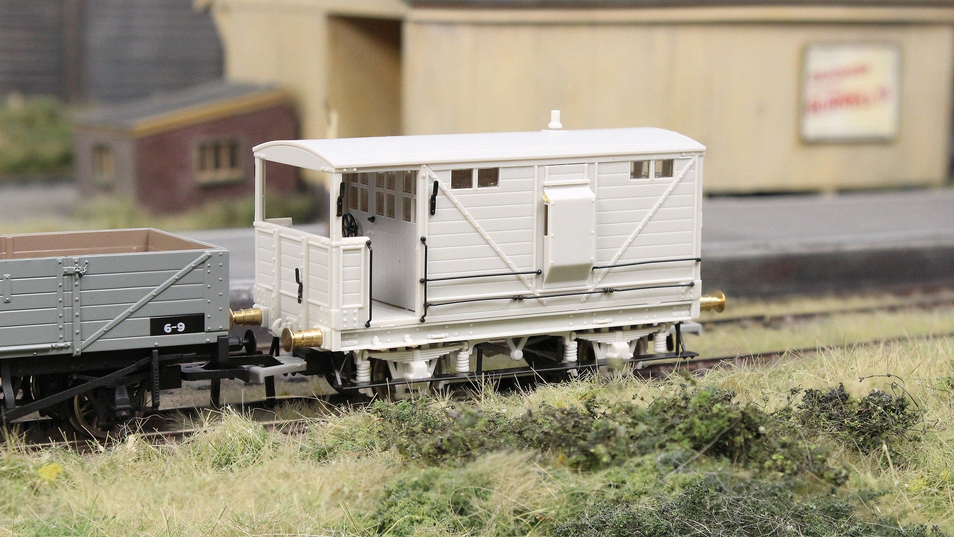 LNWR D17b Brake - BR No.M280844 - Image 7