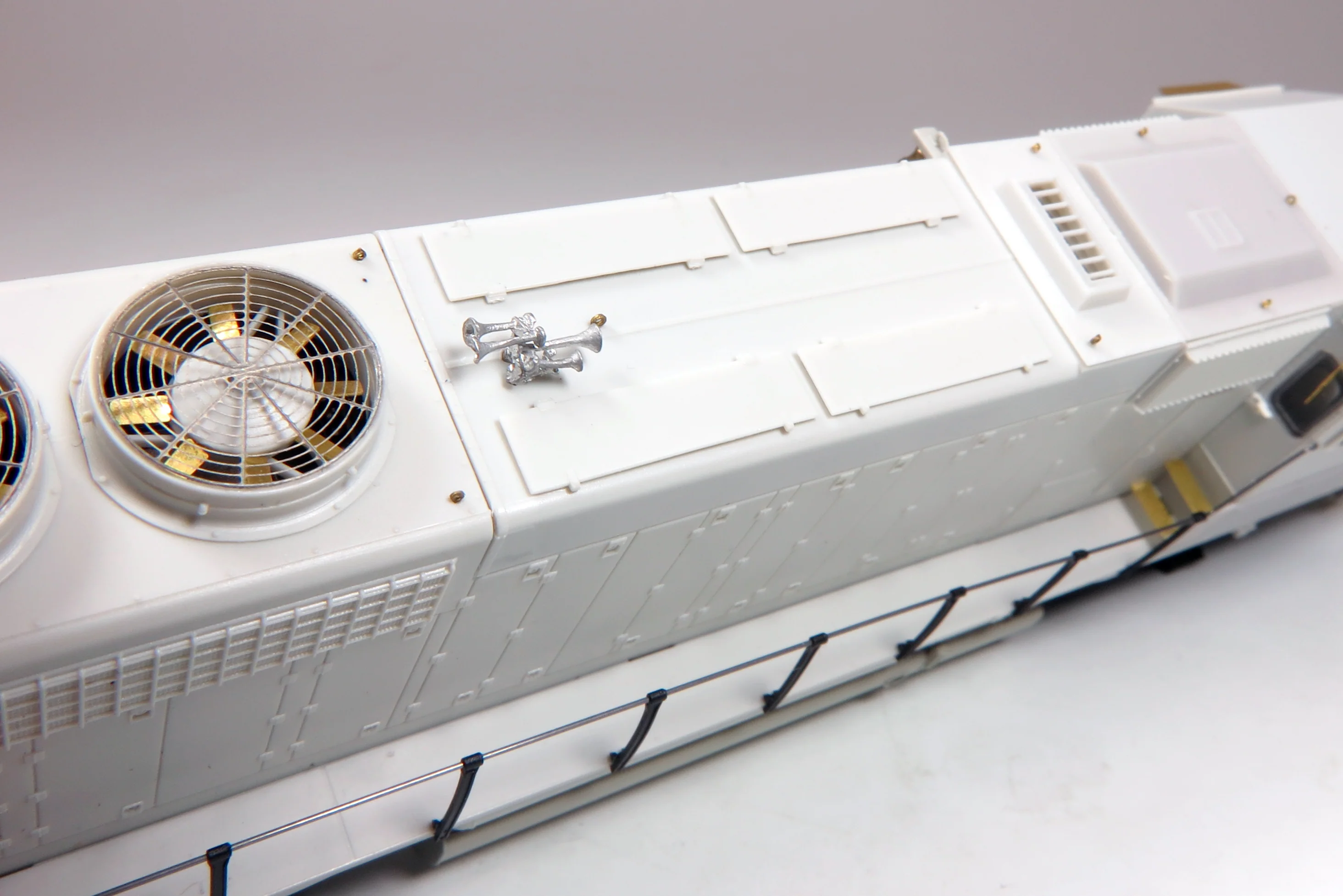 HO EMD GP40 (DC/DCC/Sound): Union Pacific: #594 - Image 3