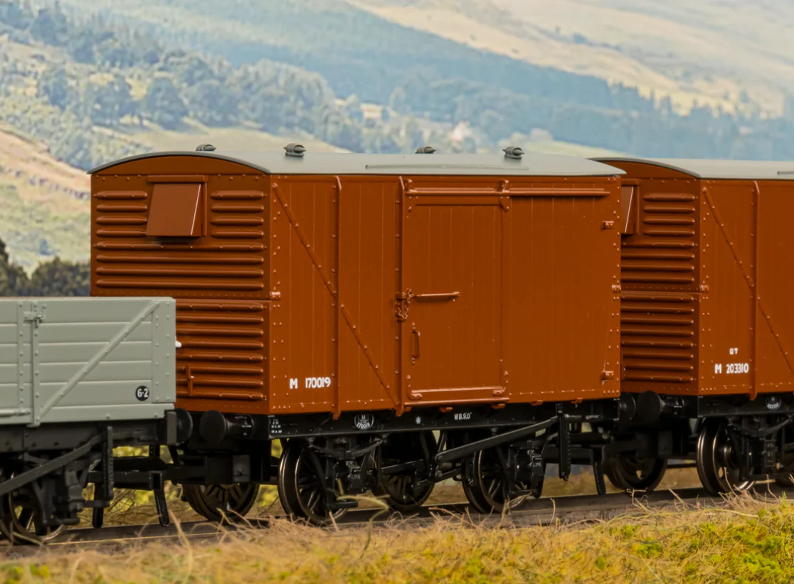 970109 12 Ton LMS D1832A Van - BR No.M170019 - Image 2