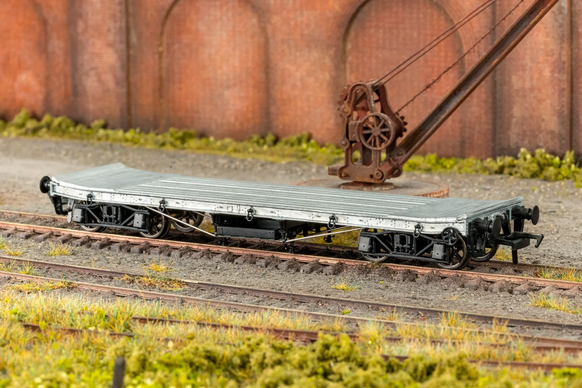 985016 WD 35T Rectank No.W17330 BR Grey (Girder Load on Bolster) - Image 3