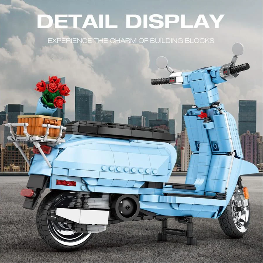 Lambretta Scooter Sky Blue 1169pc Construction Set - Image 2