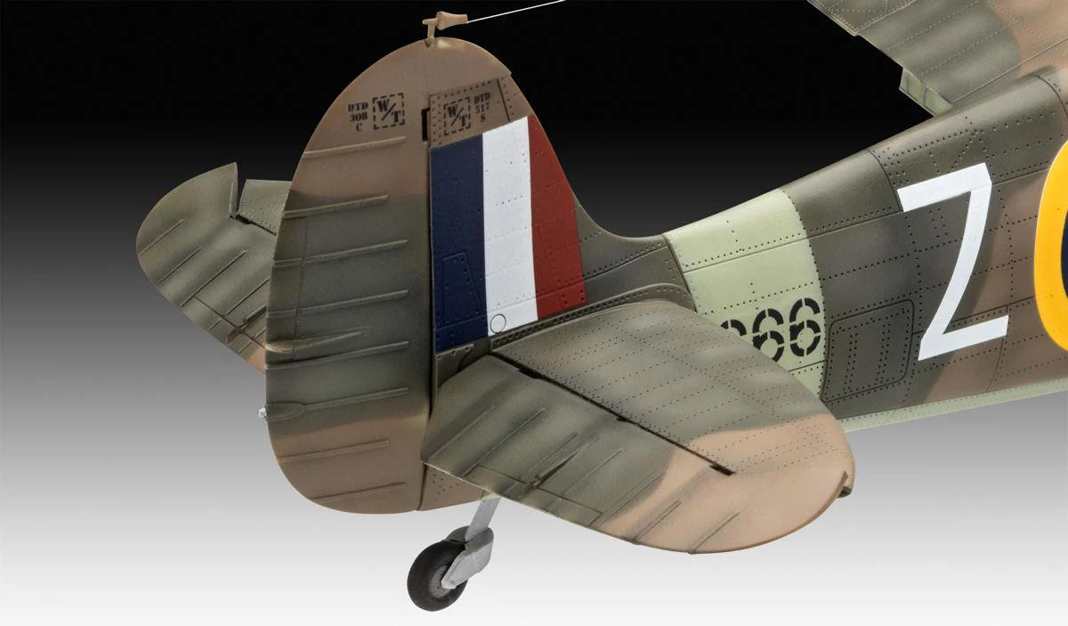 Iron Maiden Aces High Spitfire Mk.II Gift Set (1:32 Scale) Model Kit - Image 6