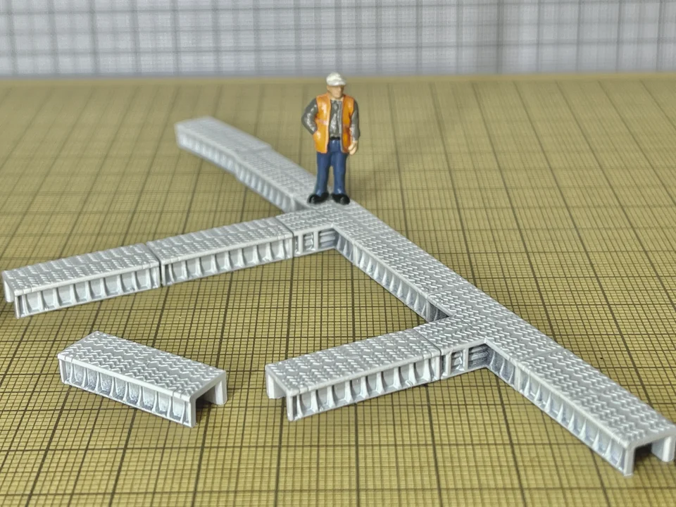 OO Gauge Modern Cable Troughs (Single Pack) - Unpainted - Image 3