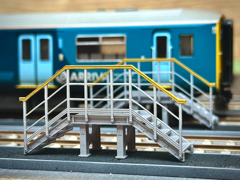 OO Gauge Access Platform (Single Pack) - Unpainted Model Kit - Image 2