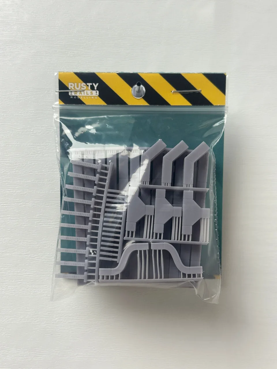 OO Gauge Cable Trunking (Single Pack) - Unpainted Model Kit - Image 3
