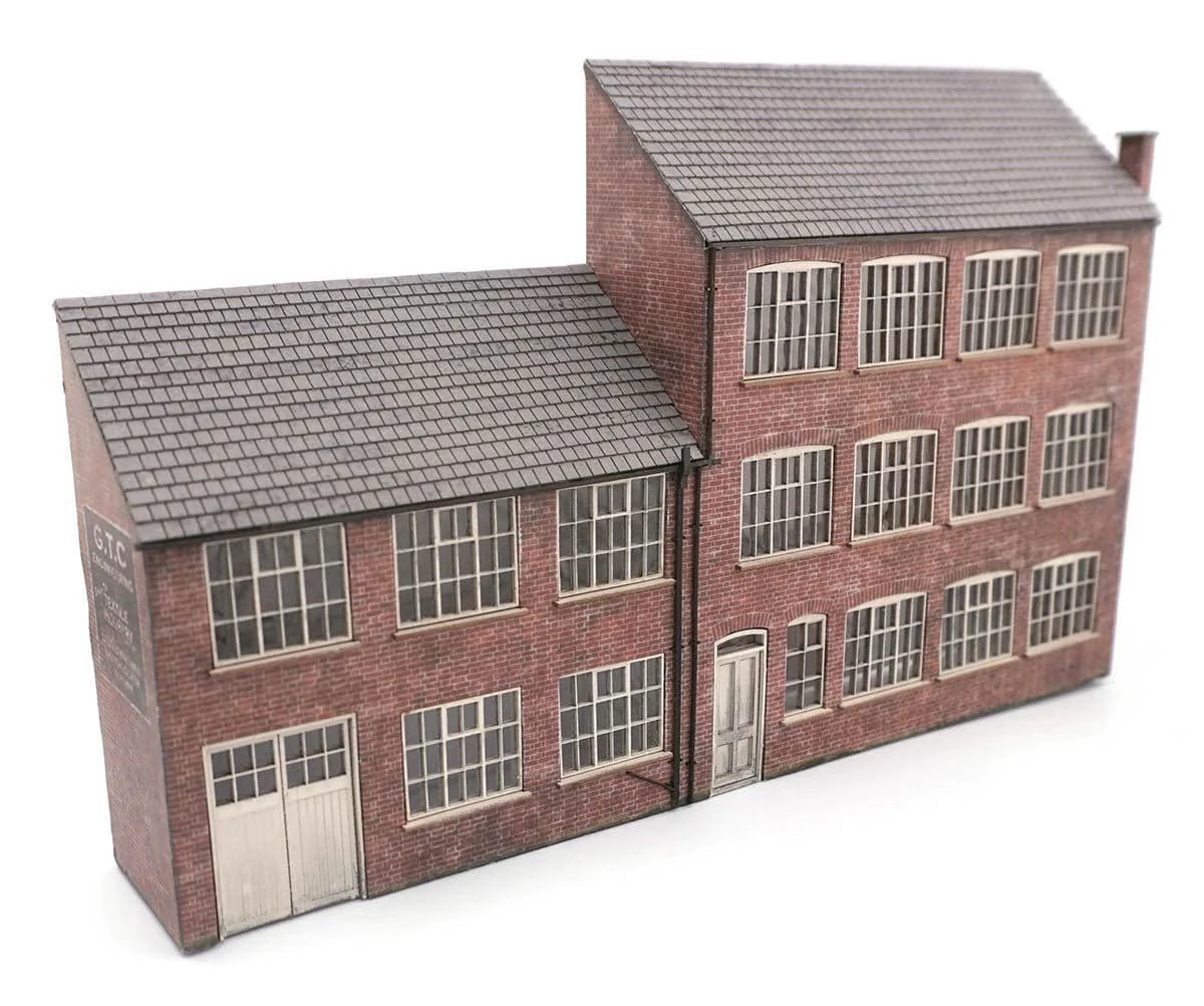 OO G.T.C. Engineering Works Model Kit - Image 3
