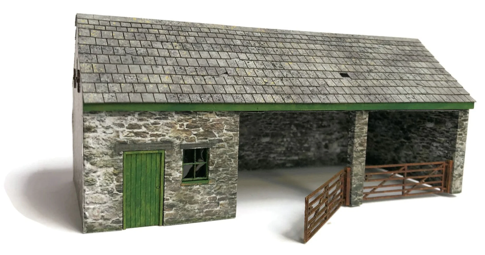 OO/HO Farm Machinery/Tractor Store Model Kit