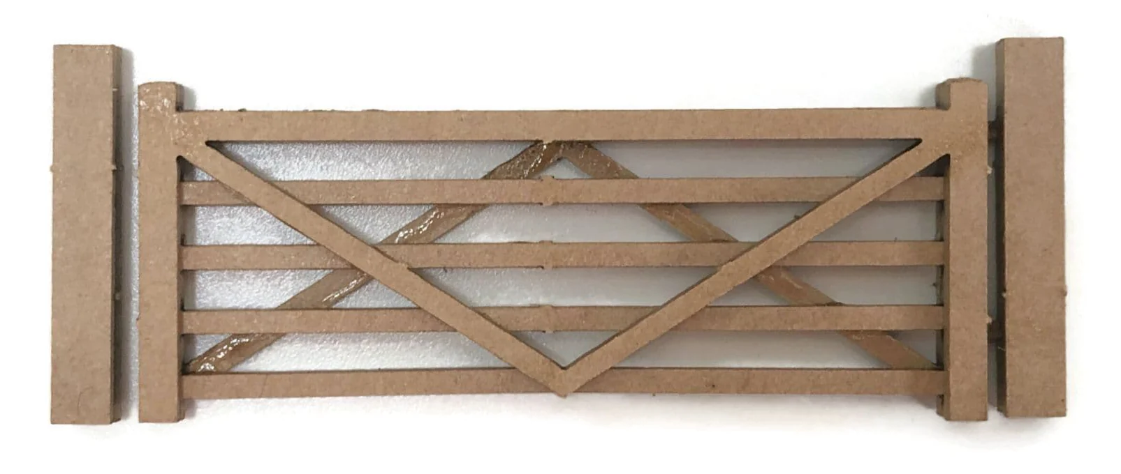 OO/HO Five Bar Gates (Natural Wood) Model Kit
