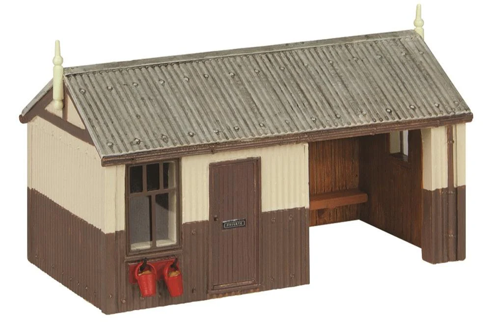 44-1004B Narrow Gauge (OO9) Corrugated Platform Shelter and Office Chocolate