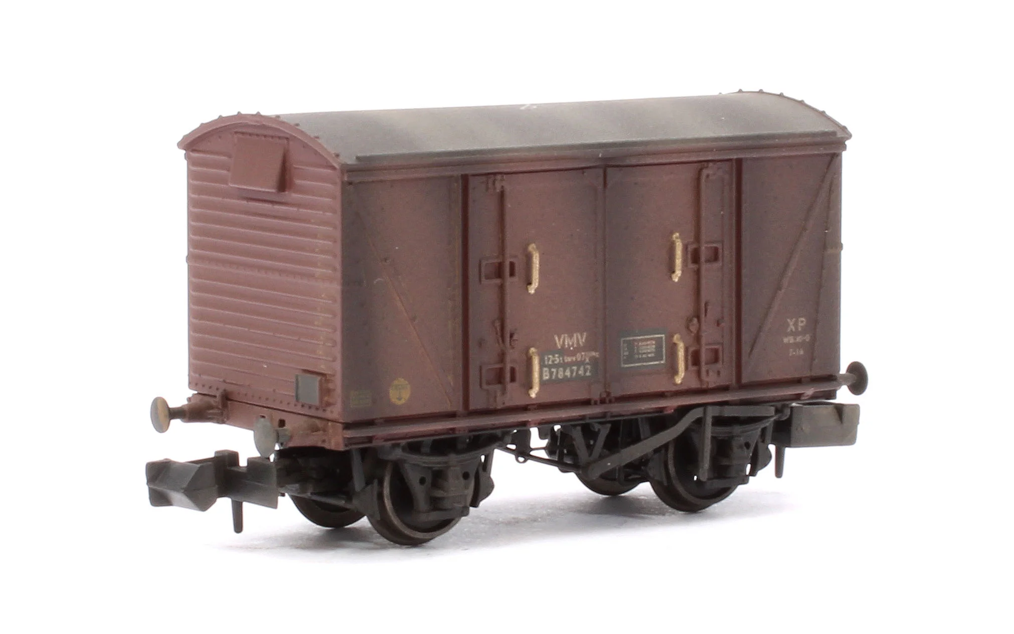 Custom Weathered Set of 3 BR 12T Vanwide Ventilated Vans, BR Freight Brown VMV XP - Image 5