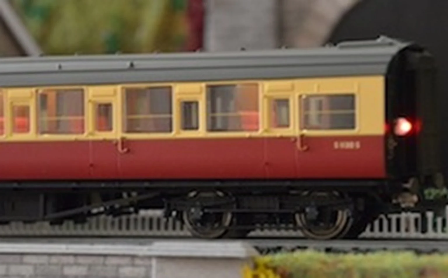 TTCN21 Automatic Coach Lighting Cool White/Flashing Tail - Image 2