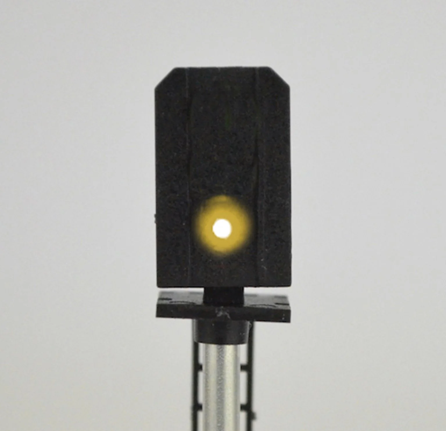 TTDS10L DCC Signal (LH Feather) Multi 4 Aspect - Image 3