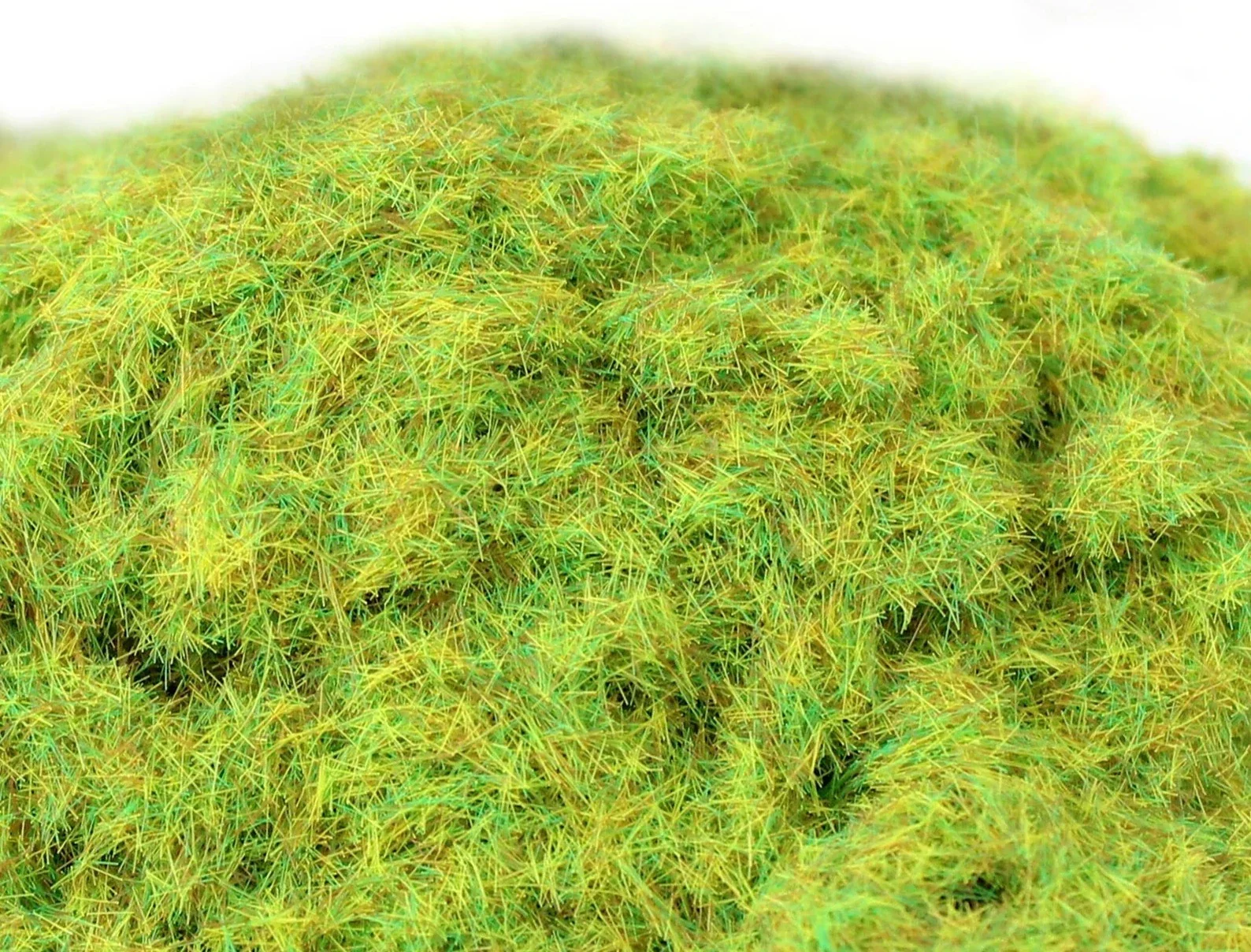 WSG6-008 WWS 6mm Spring Static Grass - 500ml Canister - Image 2